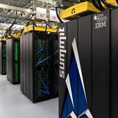 Superpočítač IBM Summit pomáhá vyvíjet lék na COVID-19