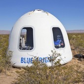 Blue Origin by mohlo už příští rok vypravit raketu s lidskou posádkou
