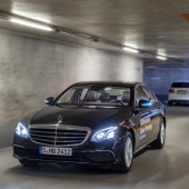 Bosch a Daimler spustil systém autonomního parkování