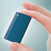 Externí SSD od Buffalo je menší než kreditka a váží 15 g