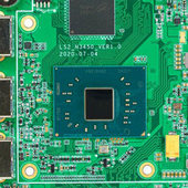 Hackboard 2: Single Board Computer s Intelem slaví úspěch
