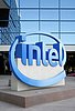 Intel uvádí NOR flash paměti pro levné mobilní telefony
