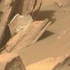 NASA si lámala hlavu nad kusem smetí objeveného na Marsu