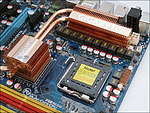 Gigabyte GA-X38-DQ6 – okolí patice procesoru