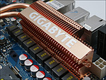 Gigabyte GA-X38-DQ6 – chladič MOSFETů