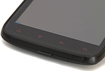 HTC Sensation XE - spodní okraj