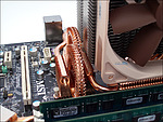 Pohled na referenční chladič CPU - detail