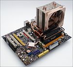 Osazení desky paměťmi a chladičem CPU