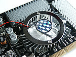 Detail chladiče na grafickém čipu
