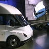 Tesla dodala první elektro-trucky Semi: mají 1MW nabíjení a 3 motory jako Plaid
